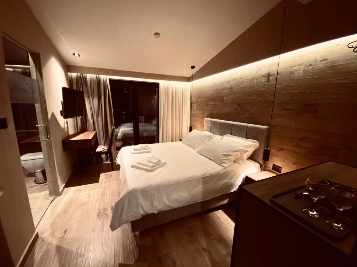 Deluxe Rooms In Blloku Area Тирана Экстерьер фото